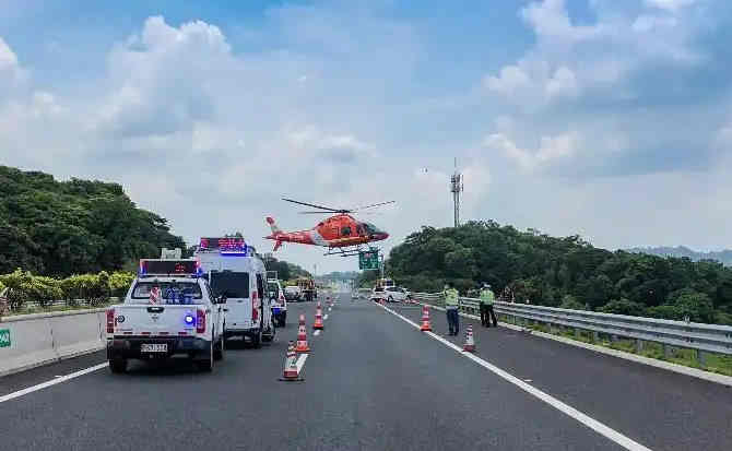 安化高速公路汽车救援案例